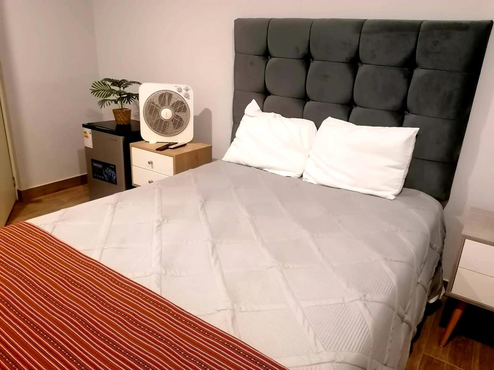 Hotel Sol De Ocucaje #1 San Antonio Екстериор снимка